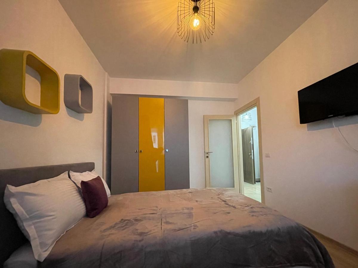 יאשי Luxury Q Residence Near Center מראה חיצוני תמונה