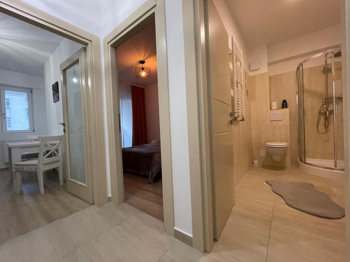 יאשי Luxury Q Residence Near Center מראה חיצוני תמונה
