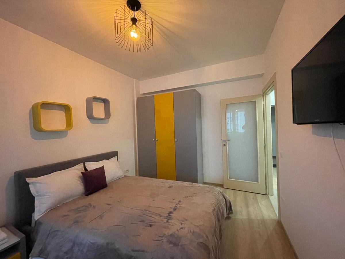 יאשי Luxury Q Residence Near Center מראה חיצוני תמונה